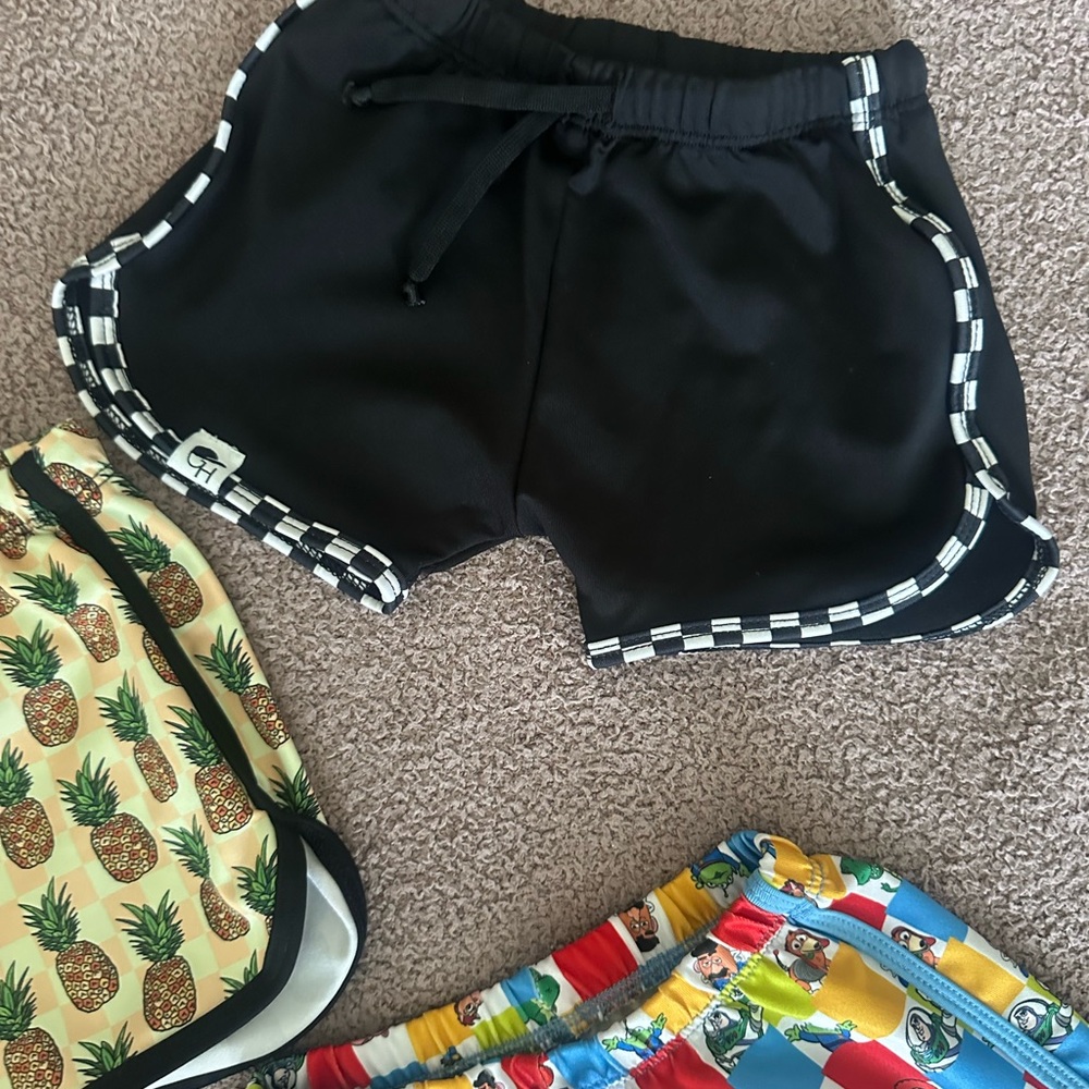 George Hats Shorts with Checkered Trim